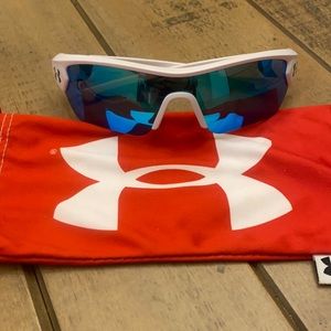 Boys under Armour sunglasses